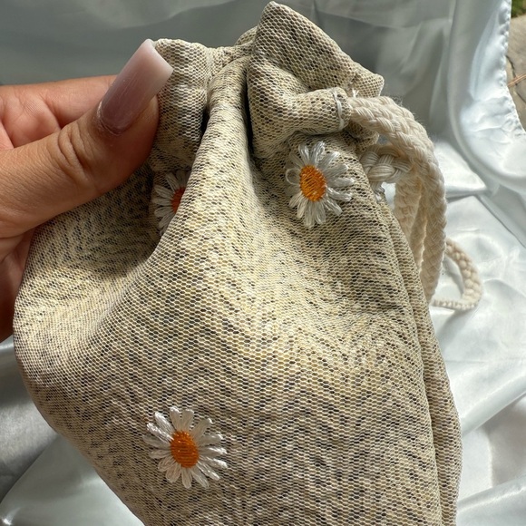 Unique Cream Drawstring Women mini  Bag - Picture 12 of 16